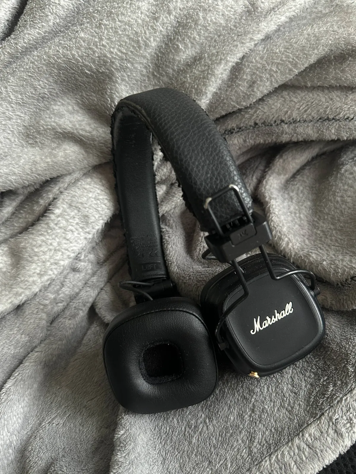 Наушники Marshall Major IV и GBL TUNE 520 BT 1