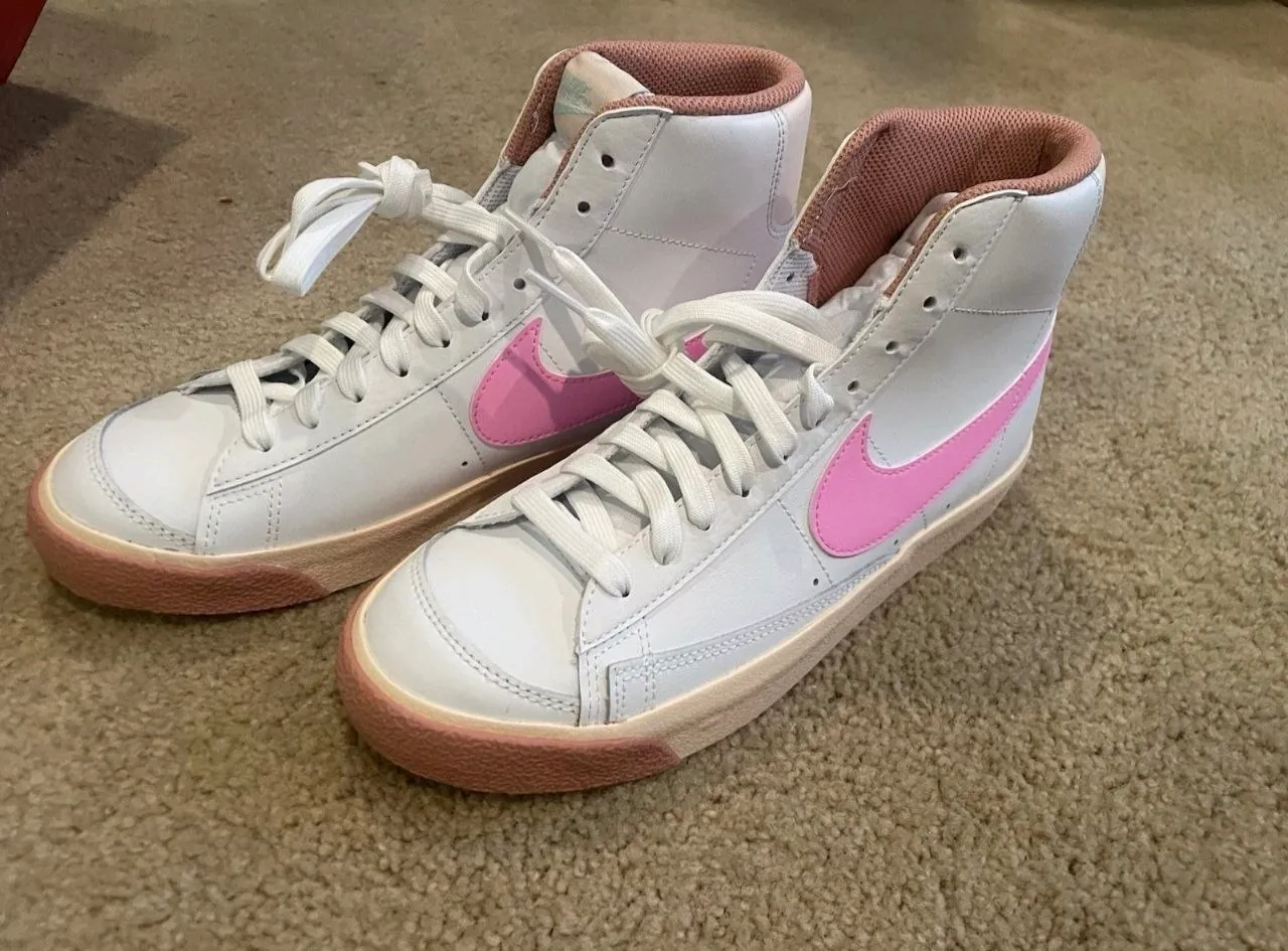 Женские кроссовки Nike Blazer и Jenn Ardor 6
