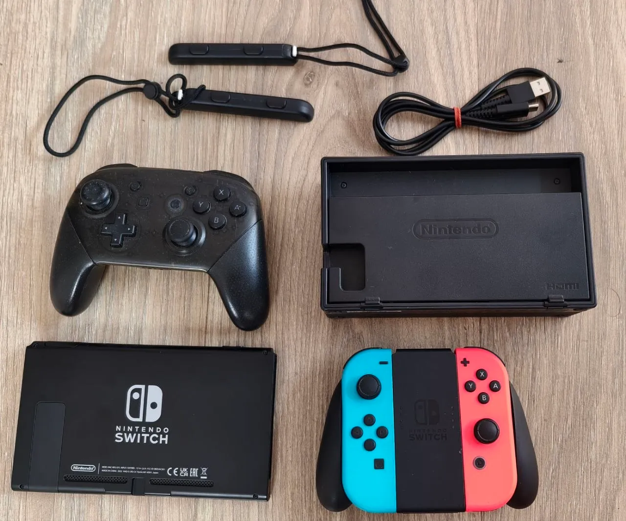 Nintendo Switch оригинал, японская версия 1