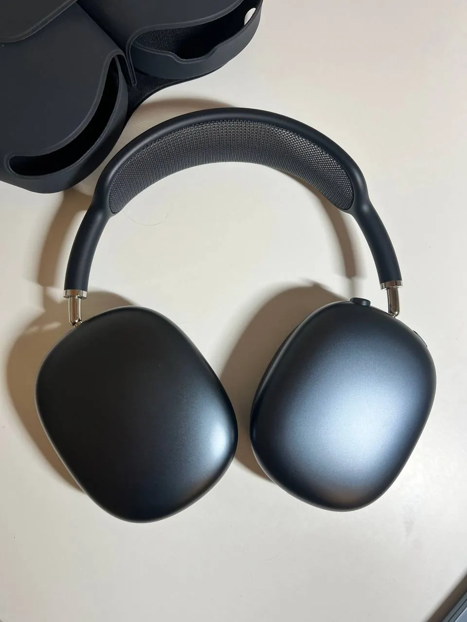 Наушники AirPods Max 2024, Батуми 3