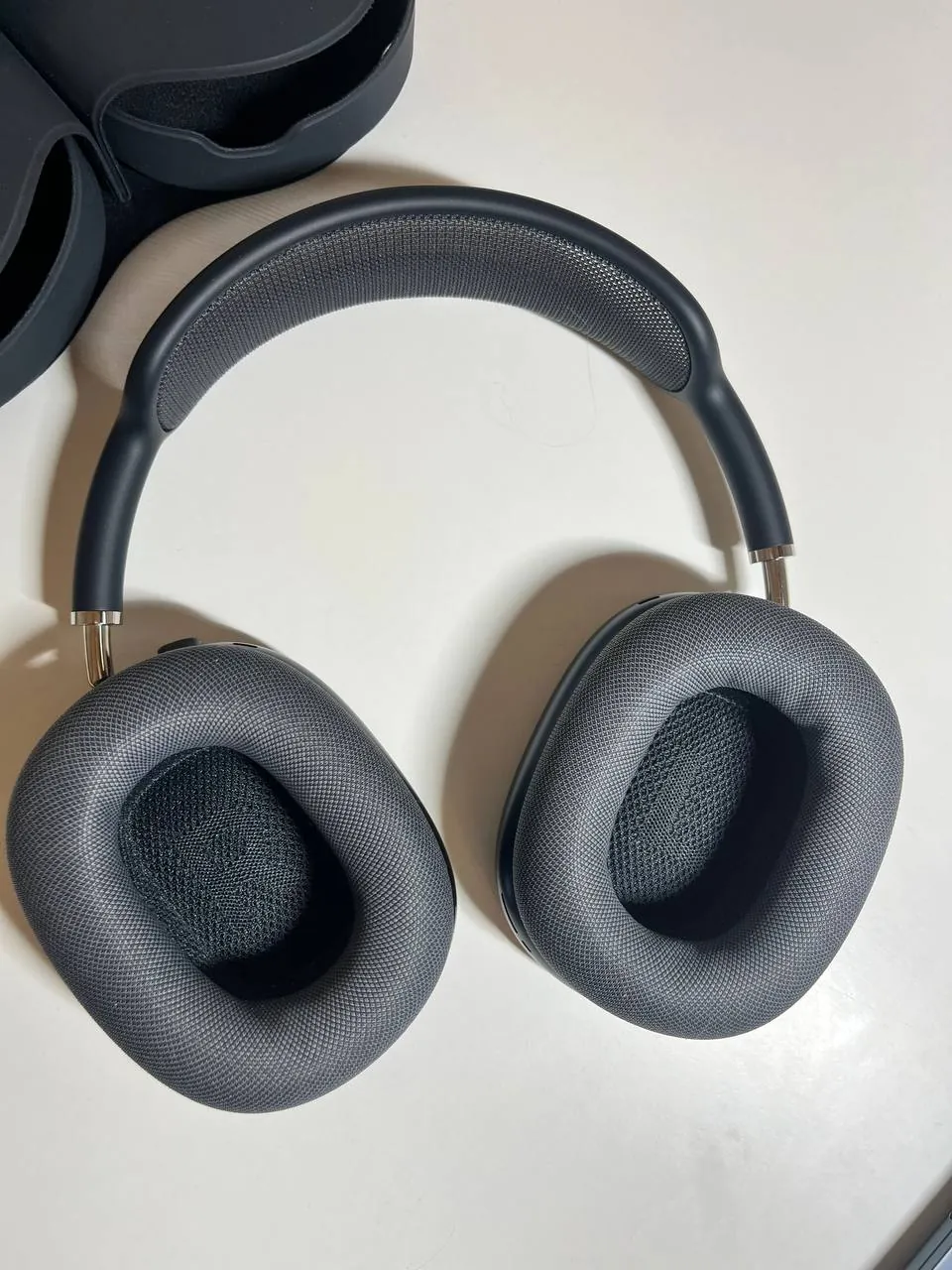 Наушники AirPods Max 2024, Батуми 4