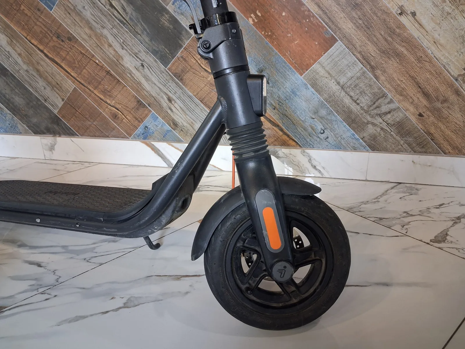 Электросамокат Ninebot F2 Pro, хорошее состояние 5