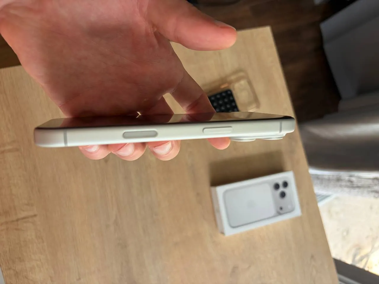 IPhone 17 Pro Silver 256 ГБ с гарантией 6