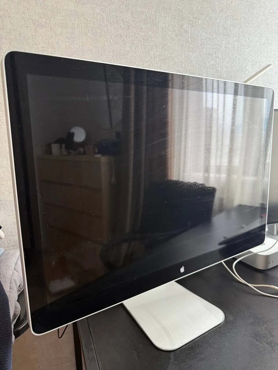 Монитор Apple LED Cinema Display 24 дюйма 3