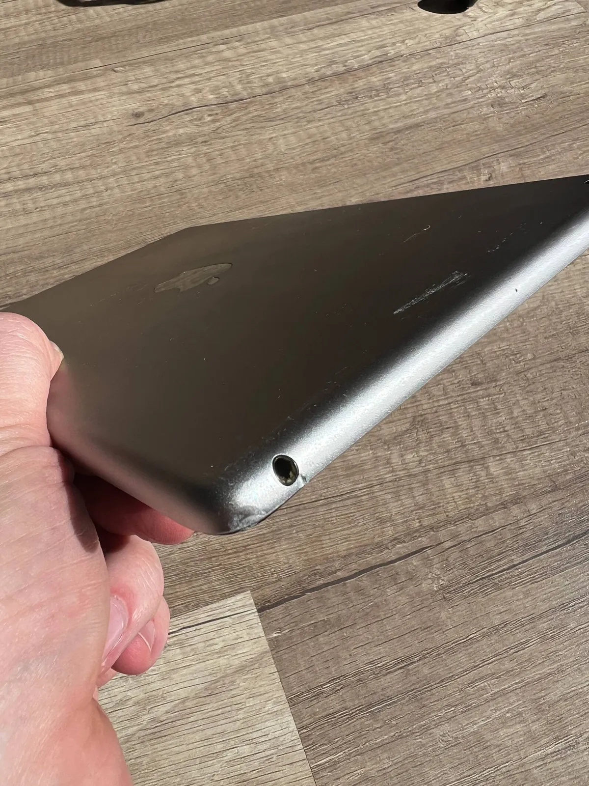IPad 5-го поколения 32GB, Сабуртало 4