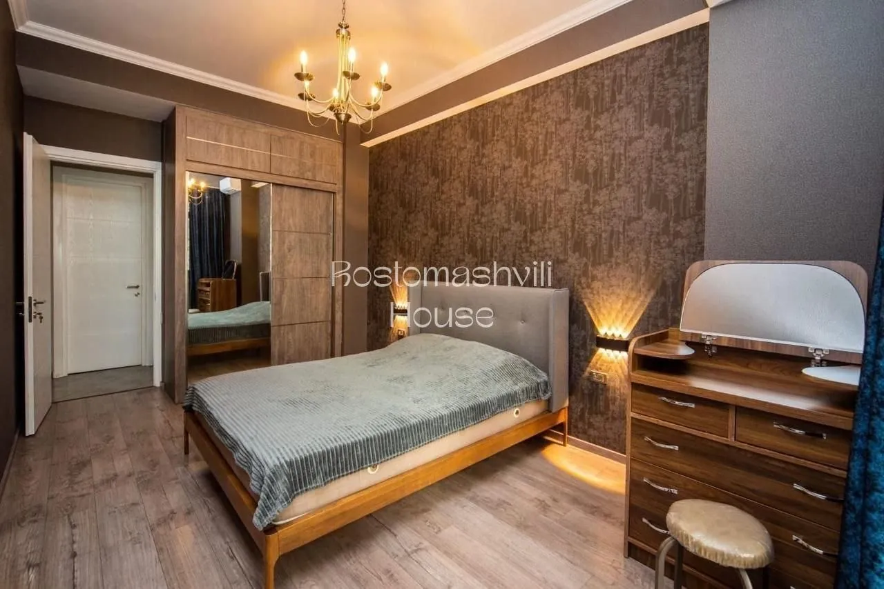 Квартира 125 м² с 2 санузлами в Ваке 7