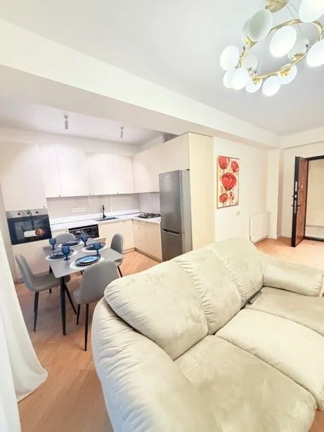 Квартира 58 м² с балконом в Сабуртало 3