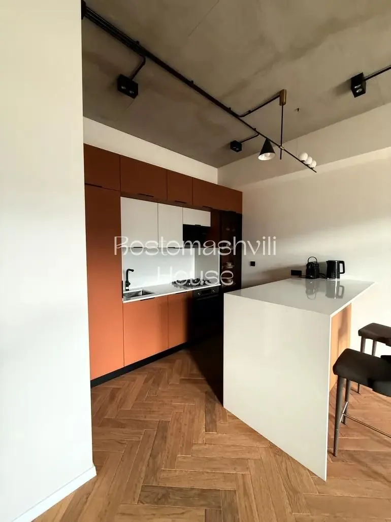 Квартира 95 м² с 2 санузлами в Сабуртало 3