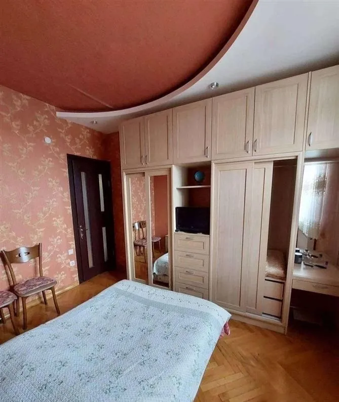 Квартира 42 м² с 1 спальней на Меликишвили 6