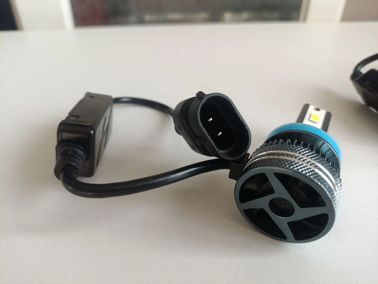 Автолампы Philips Ultinon Rally H8, H9, H11 6