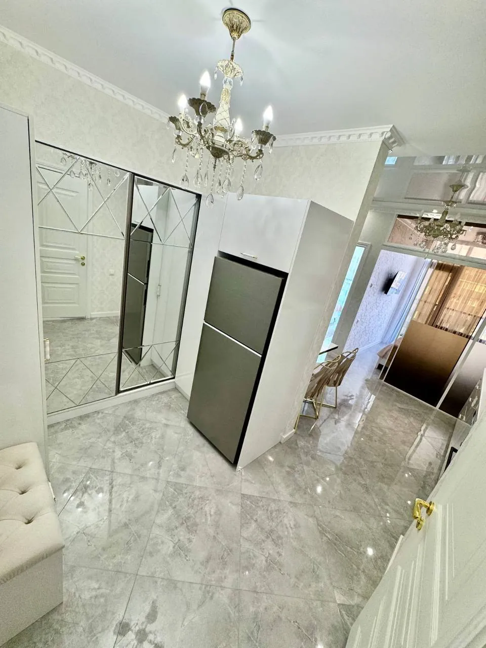 Квартира 60 м² с 2 спальнями у Аллеи Героев 2