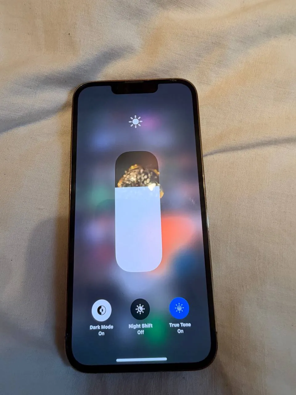 IPhone 13 Pro 128 ГБ золотой 4