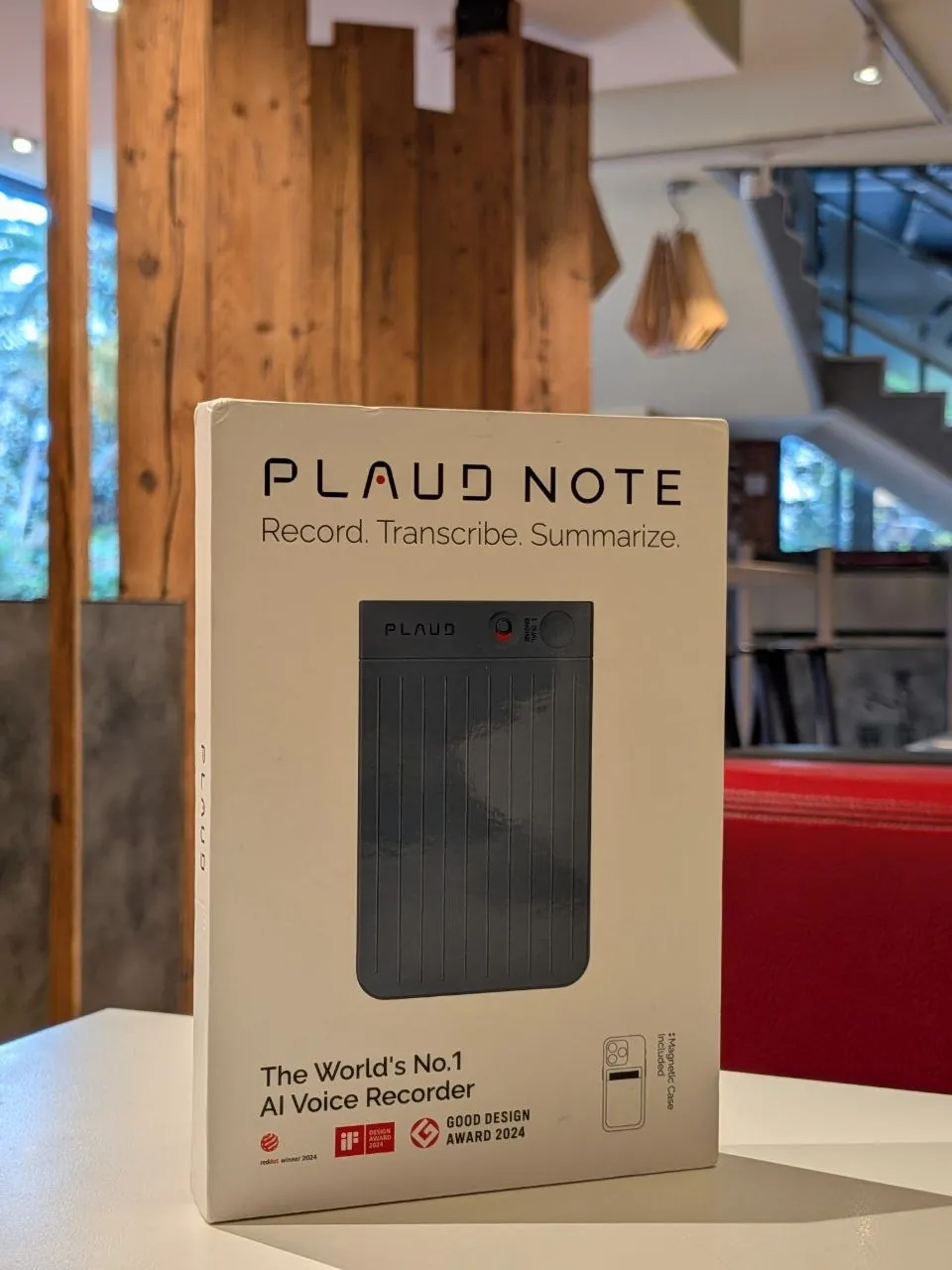 AI-диктофон PLAUD Note с транскрипцией речи 1