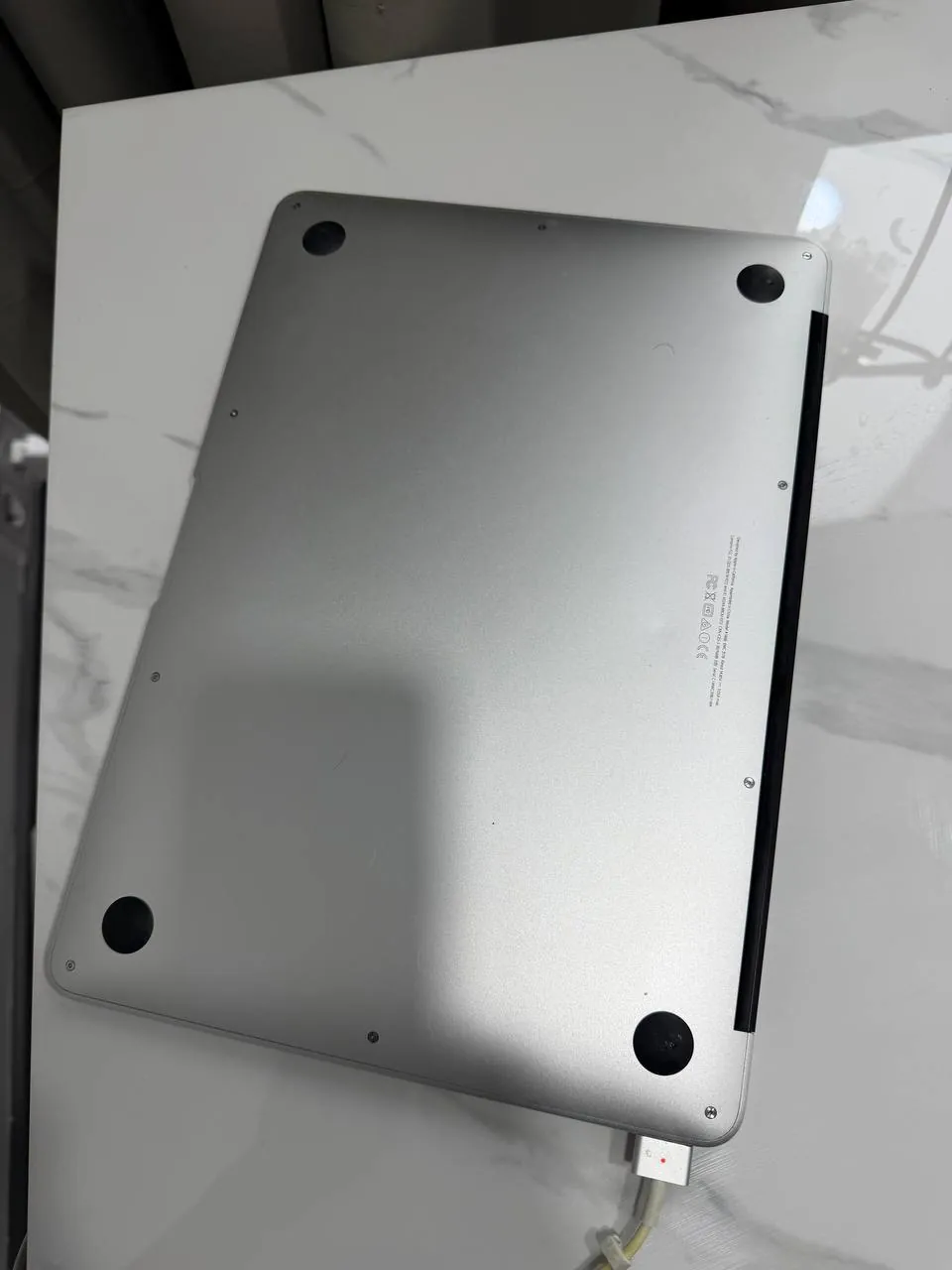MacBook Air 13 2017 8GB 4