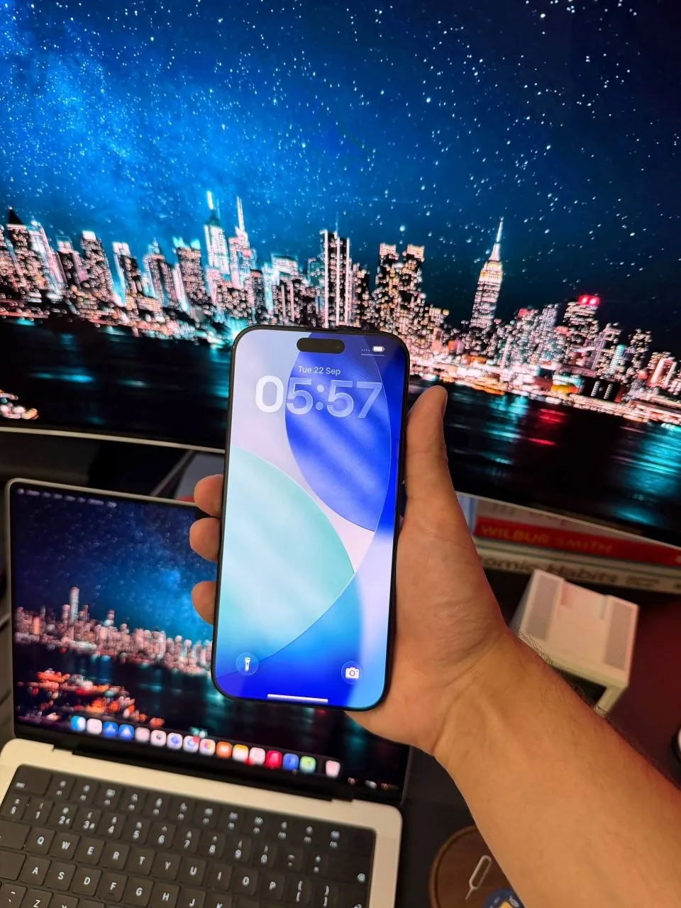 IPhone 16 Pro Max 256 ГБ 2