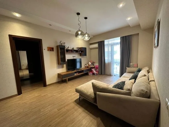 Квартира 90 м² с 2 санузлами в Сабуртало 1