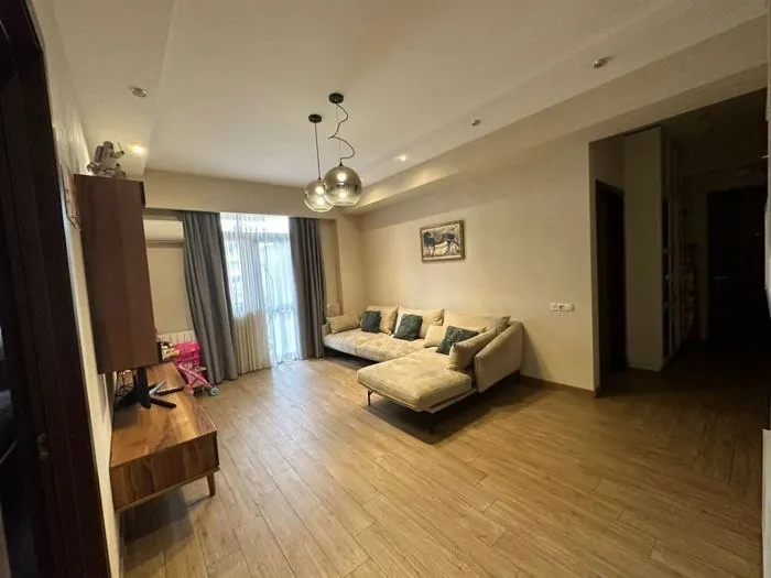 Квартира 90 м² с 2 санузлами в Сабуртало 2