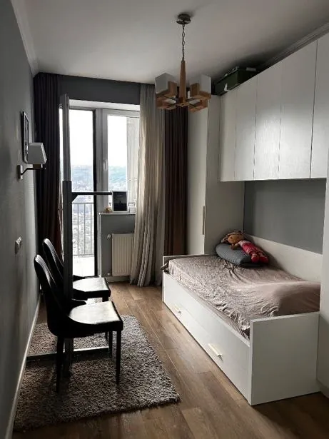 Квартира 126 м² с паркингом в Исани 7