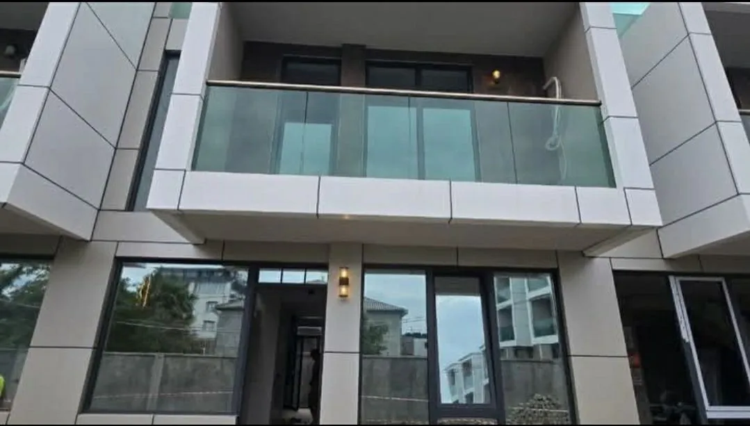 Таунхаус с бассейном в комплексе La Villa, Батуми 4