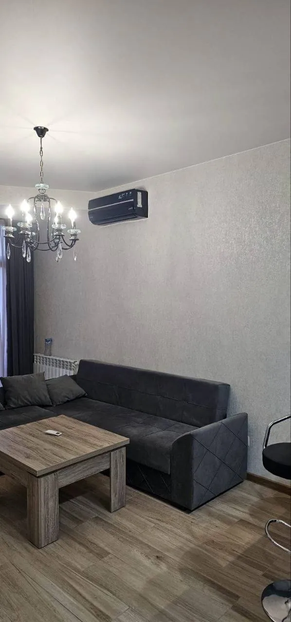 Квартира 55 м² с 2 комнатами в Глдани 5