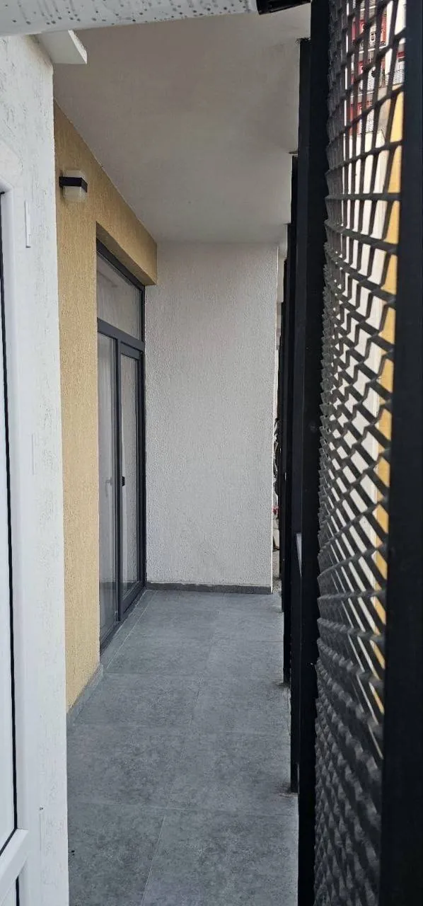 Квартира 55 м² с 2 комнатами в Глдани 10