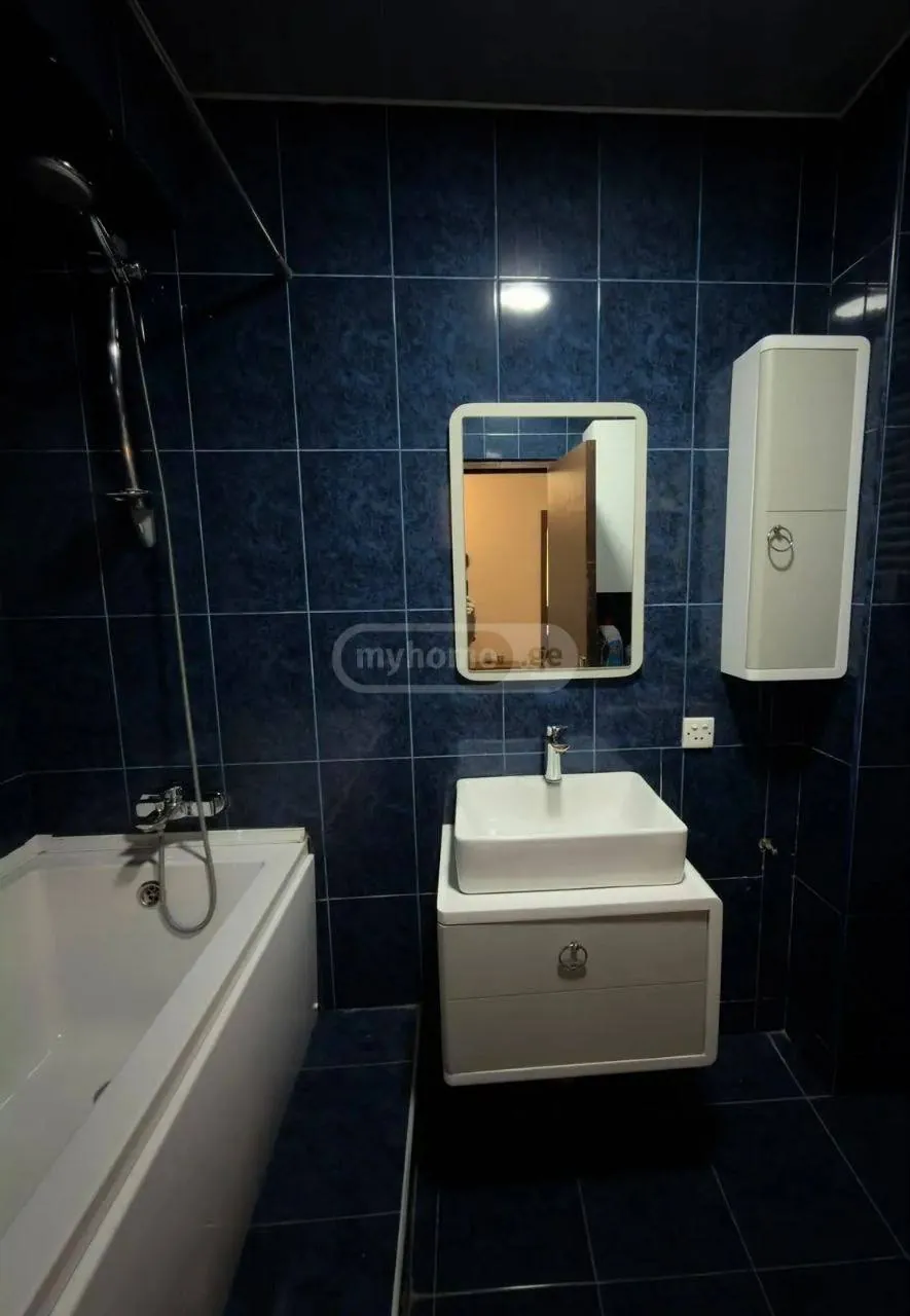 Квартира 80 м² с 4 комнатами в Исани 5