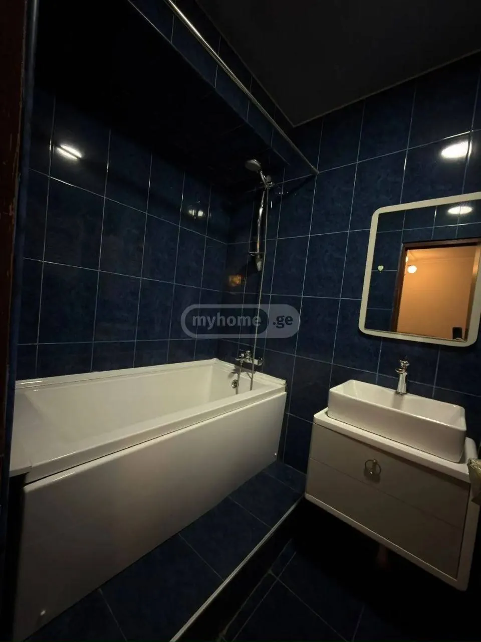 Квартира 80 м² с 4 комнатами в Исани 2