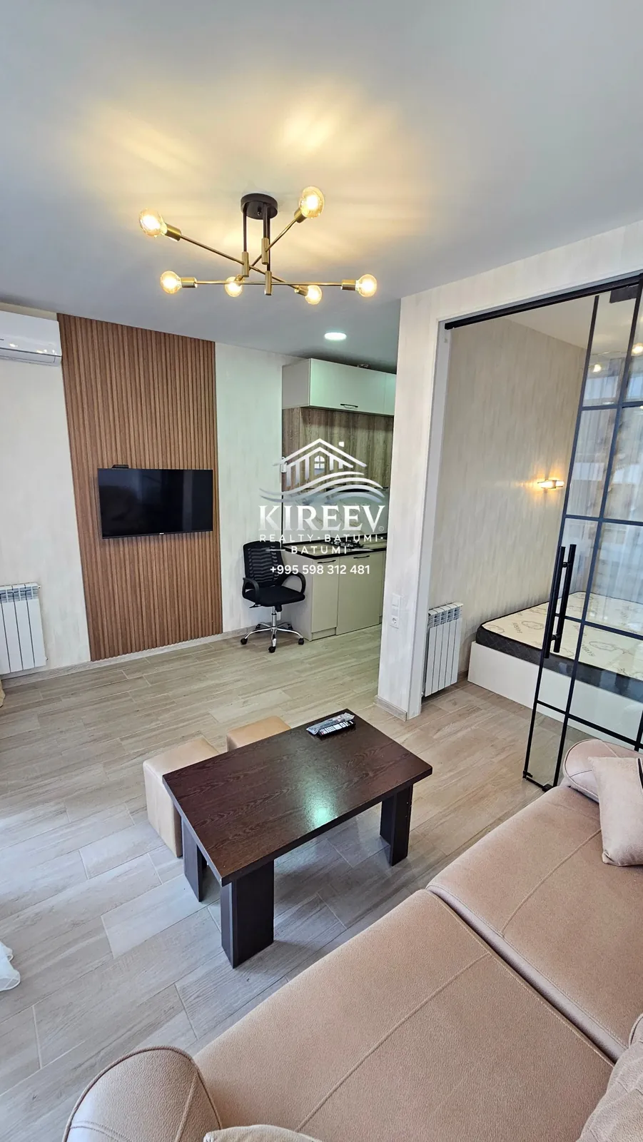 Квартира 38 м² с ремонтом на Химшиашвили в Батуми 6