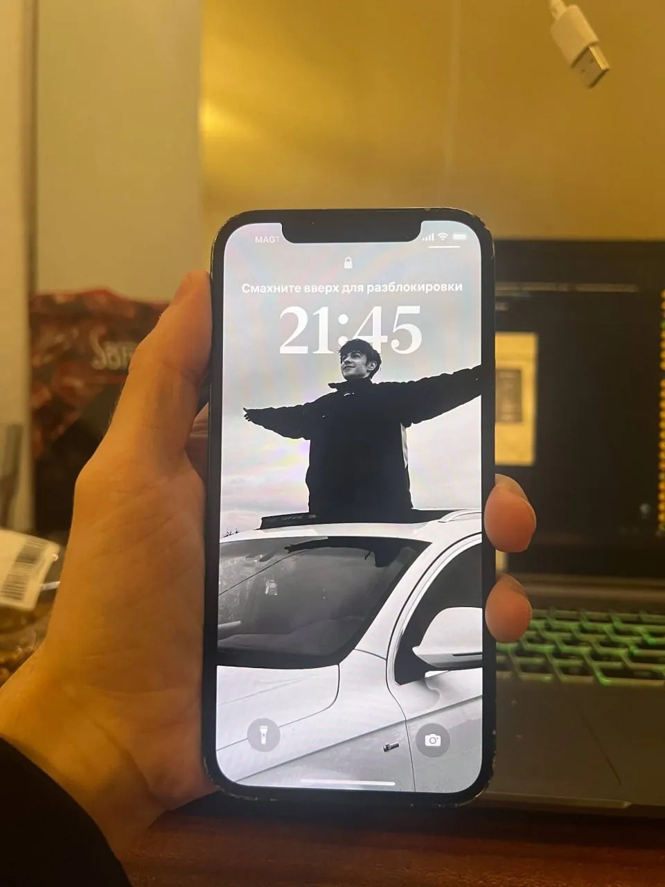 IPhone 12 128GB с дефектом экрана 1