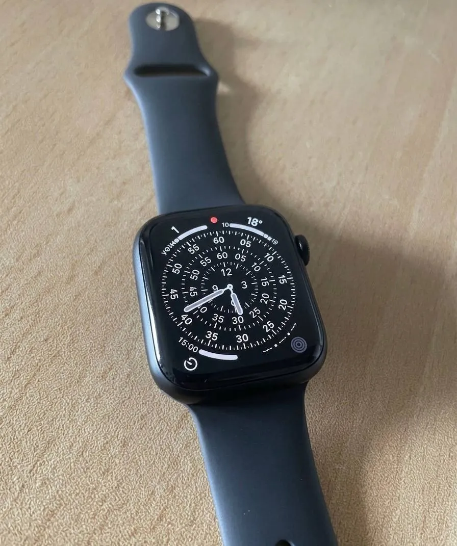 Apple Watch Series 8 45mm Midnight 2