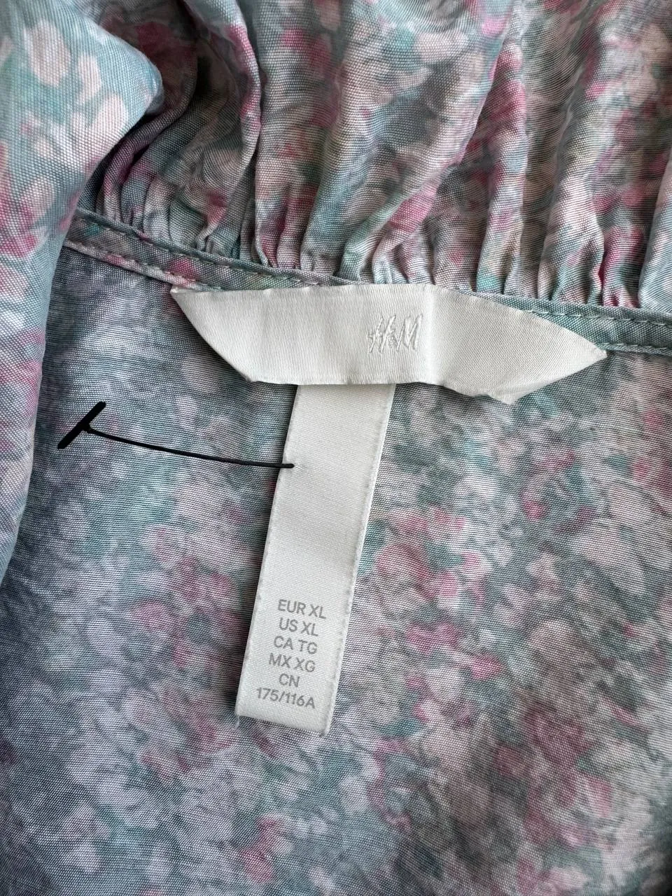 Блуза с воротником H&M, размер XL 4
