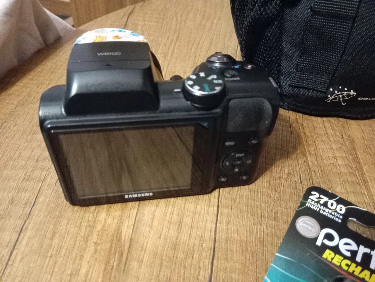 Фотоаппарат Samsung WB100 с сумкой и зарядкой 6