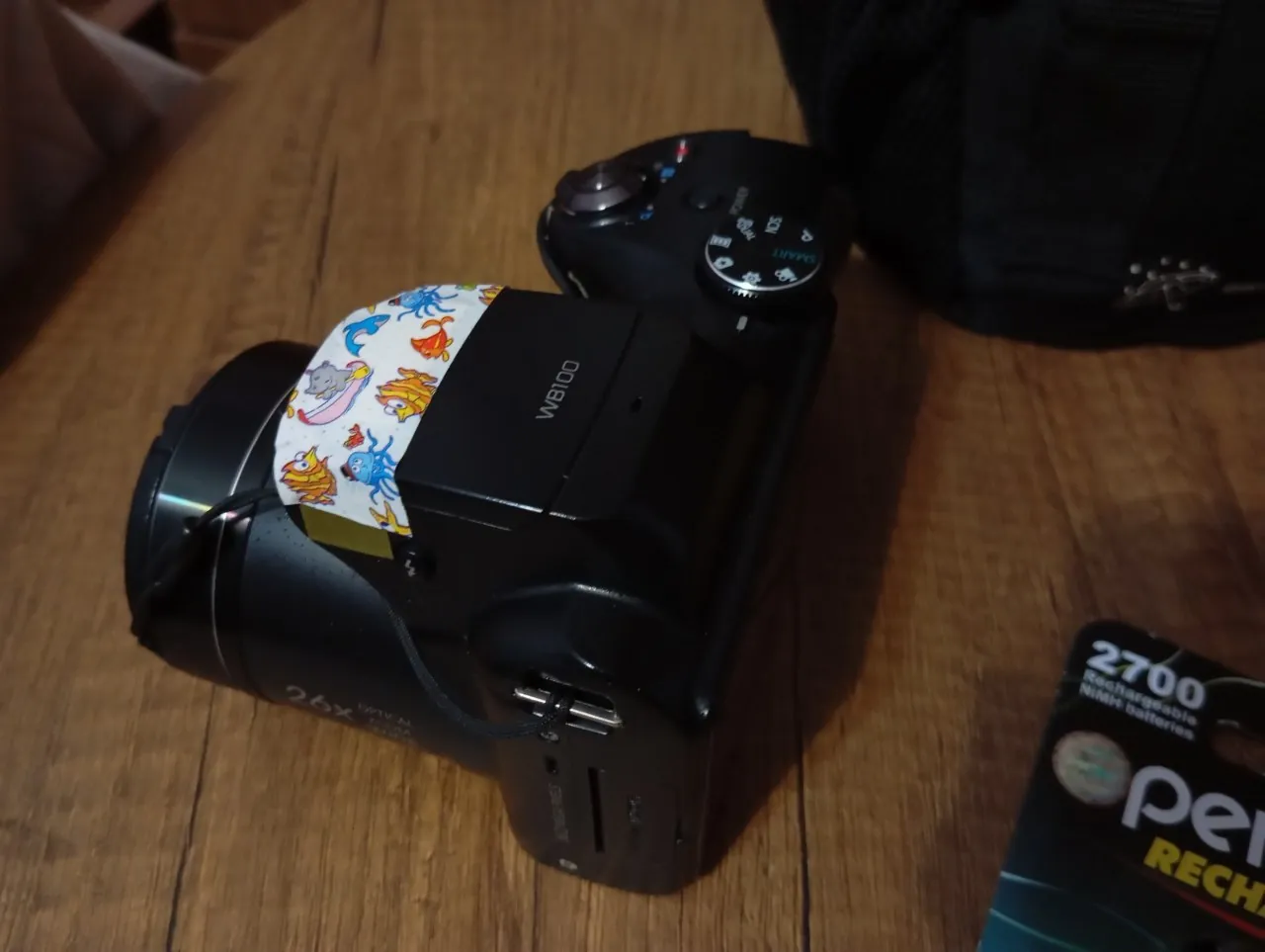 Фотоаппарат Samsung WB100 с сумкой и зарядкой 5