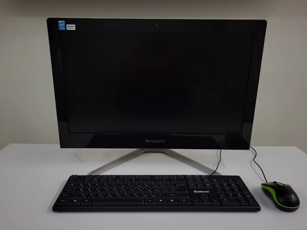 Моноблок Lenovo C440 с клавиатурой и мышью 1