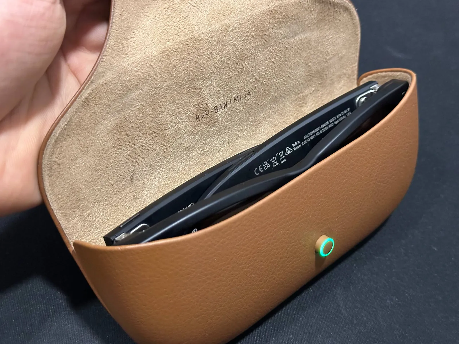 Умные очки Meta Ray-Ban Wayfarer с камерой 4