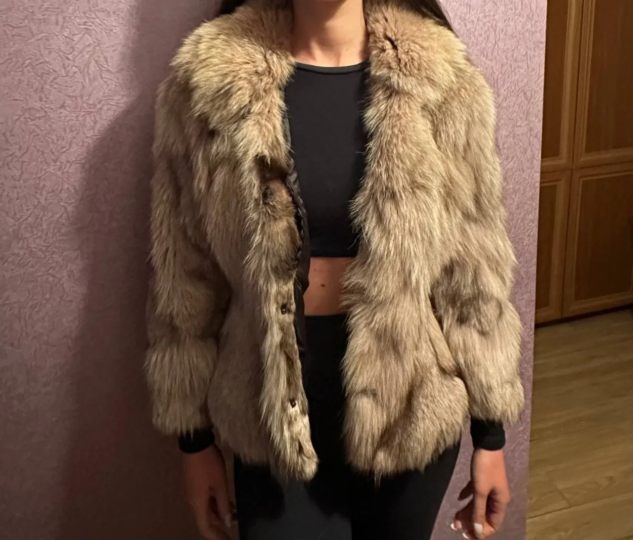 Шубка из лисьего меха размера M 1