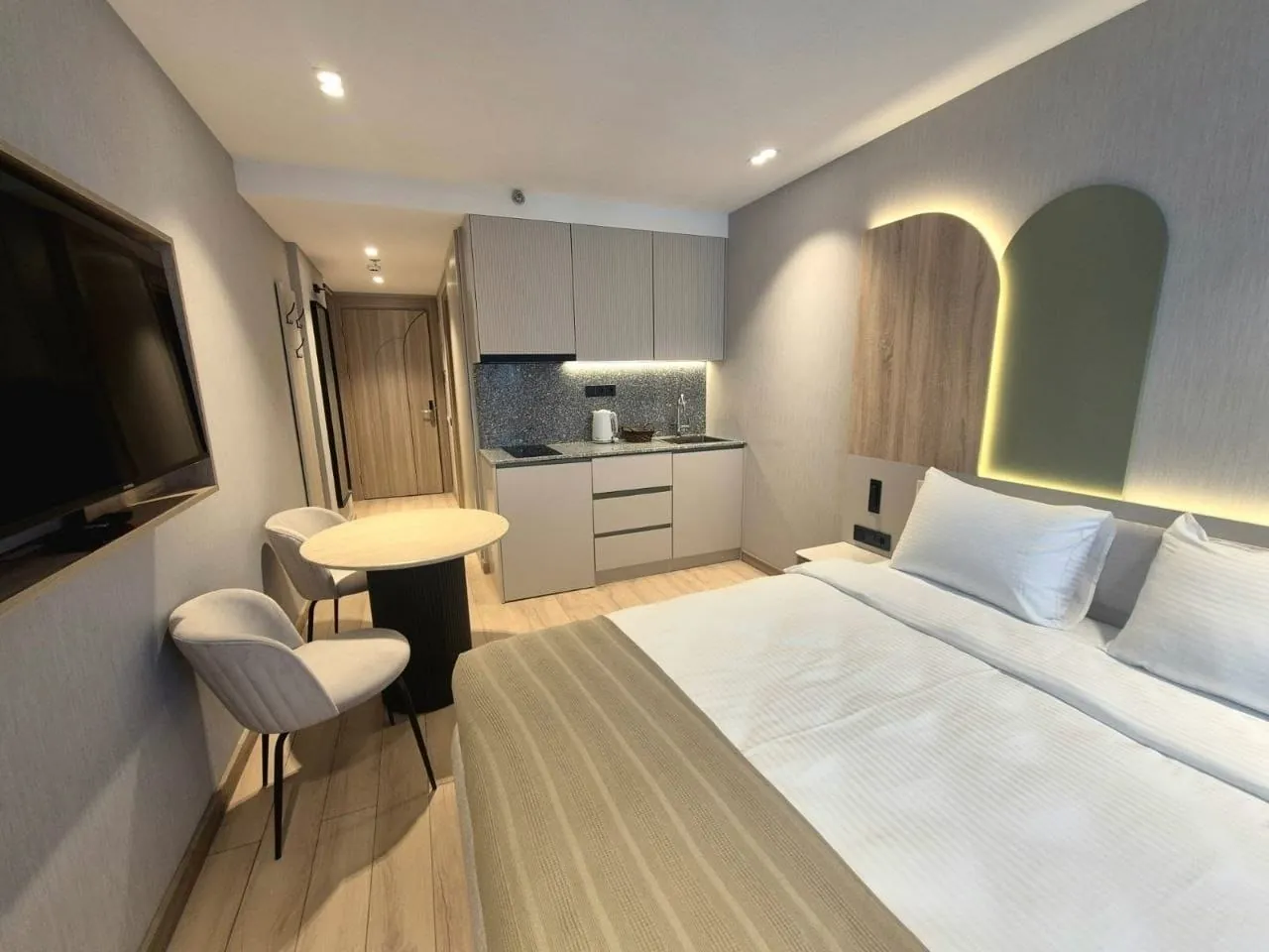 Студия 35.5 м² с видом на море, Батуми 3