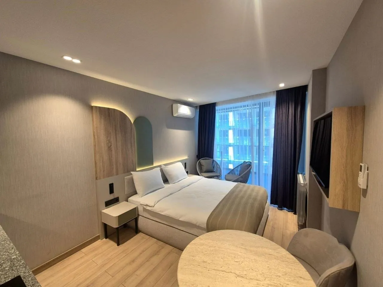 Студия 35.5 м² с видом на море, Батуми 1
