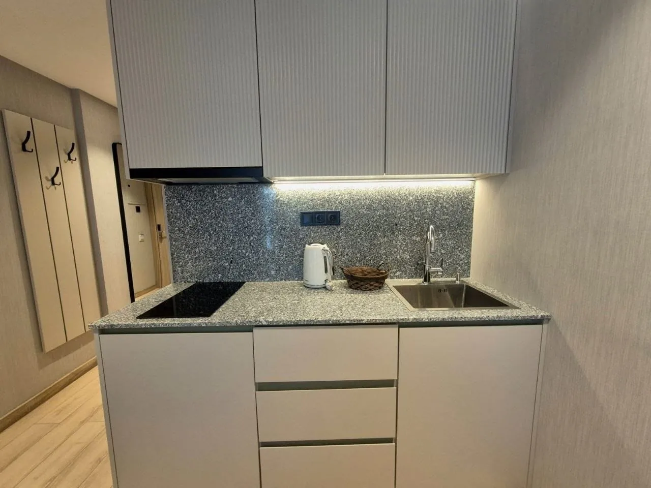 Студия 35.5 м² с видом на море, Батуми 6