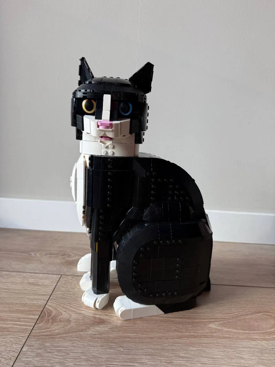Наборы Lego Icons, Harry Potter, Mario и Batman 2