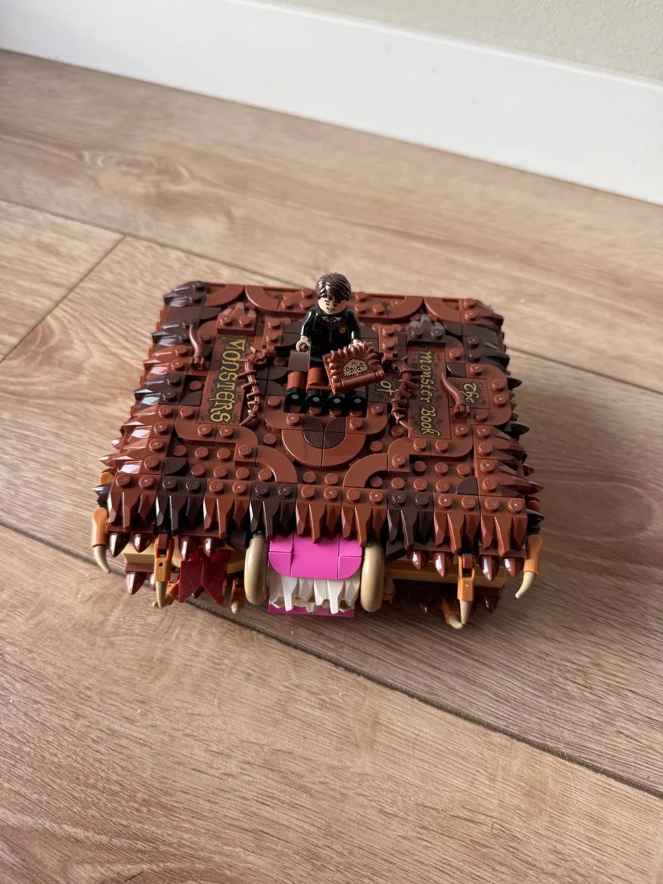 Наборы Lego Icons, Harry Potter, Mario и Batman 5