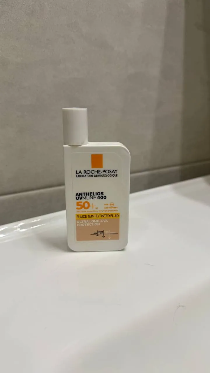 Солнцезащитный крем SPF 50 La Roche-Posay 1