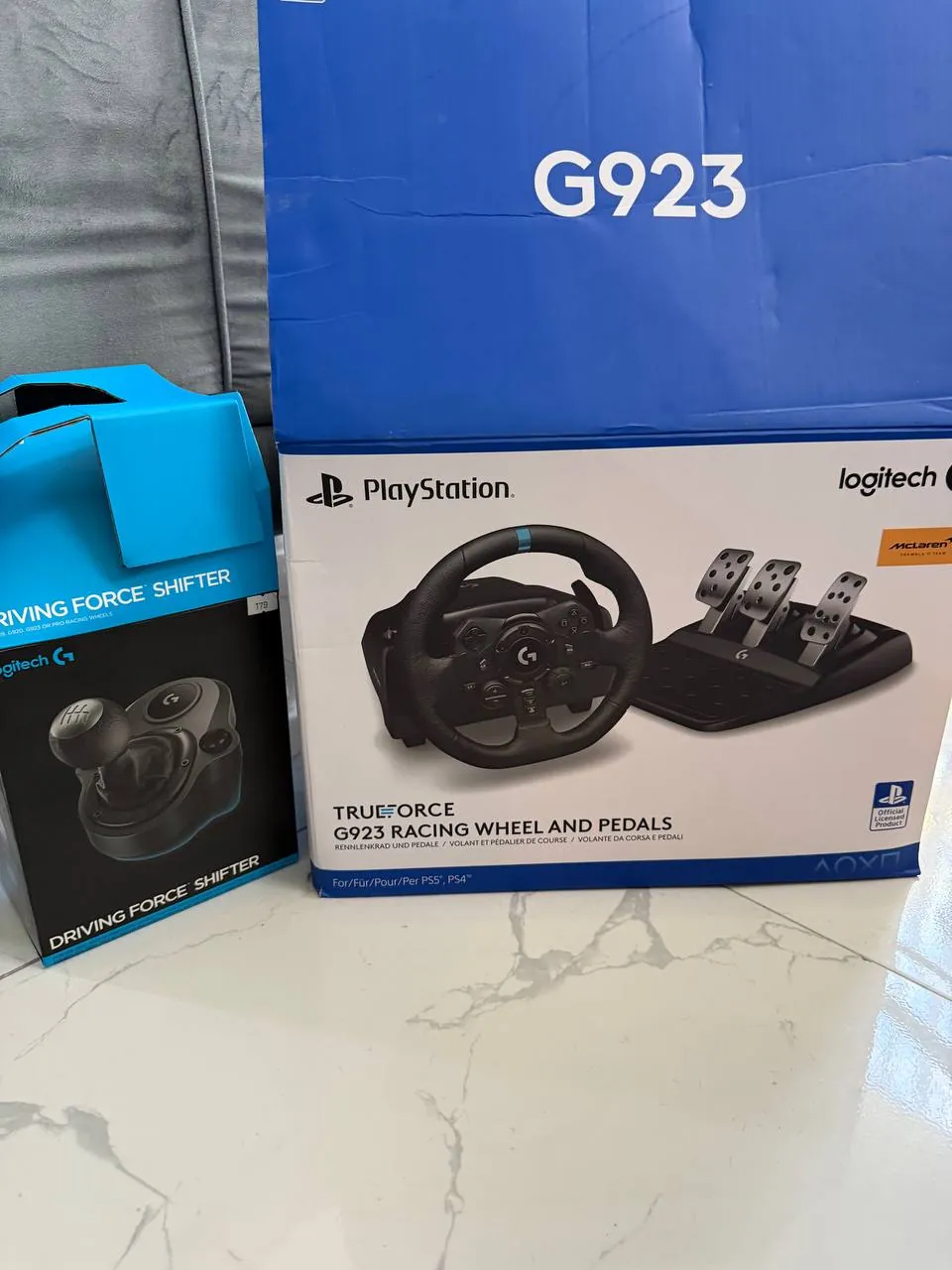 Руль Logitech G923 с педалями и коробкой передач 1