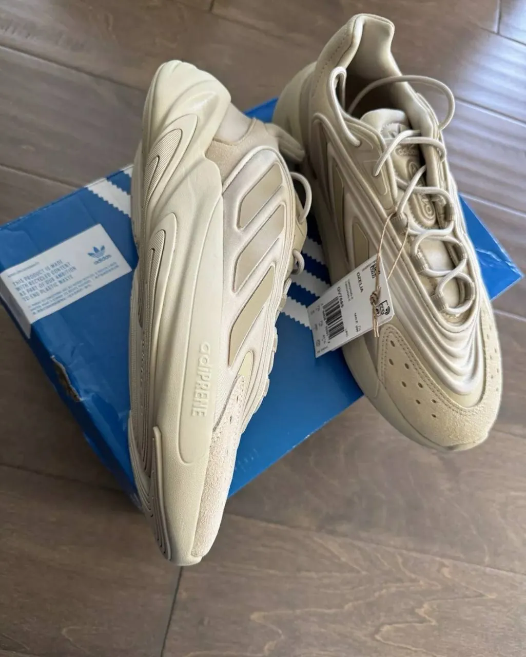 Кроссовки Adidas Ozelia, новые, 2 пары 8