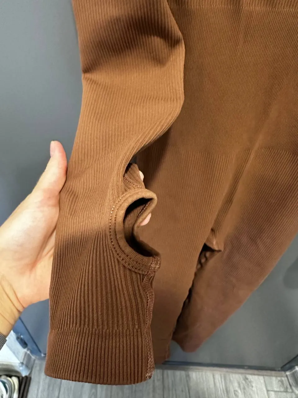 Комбинезон унисекс размера S/M, хорошее состояние 2