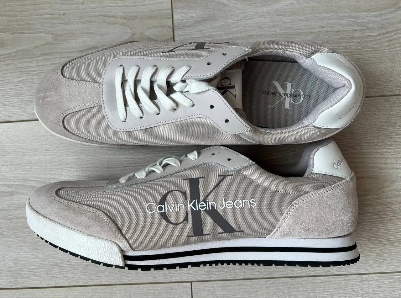 Кроссовки Adidas Ozweego и обувь Calvin Klein 6