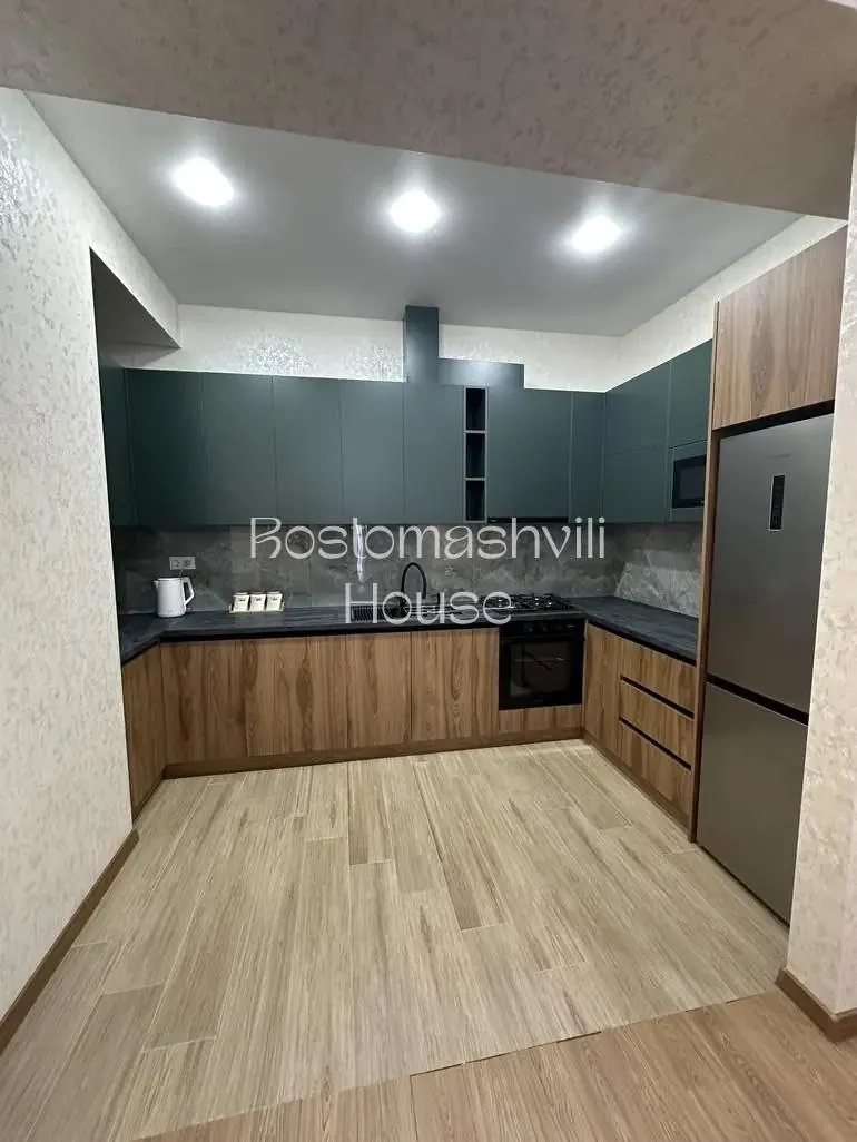 Квартира 85 м² с балконом в Сабуртало 3