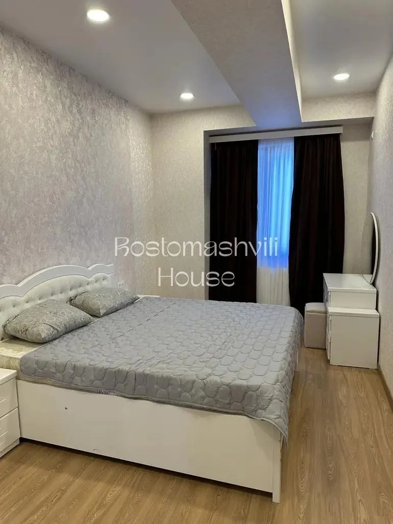 Квартира 85 м² с балконом в Сабуртало 5