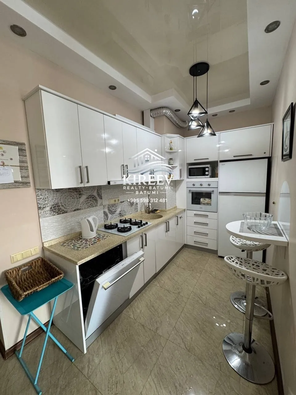 Квартира 50 м² на Горгиладзе в Батуми 8