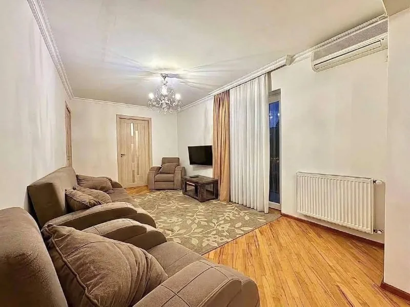 Трёхкомнатная квартира 85 м² в Сабуртало у Важа-Пшавела 6
